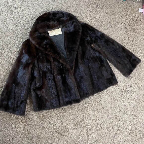 The Minerva Collection Jackets & Blazers - Vintage The Minerva Collection by Evans Mink Fur Cape Jacket Medium